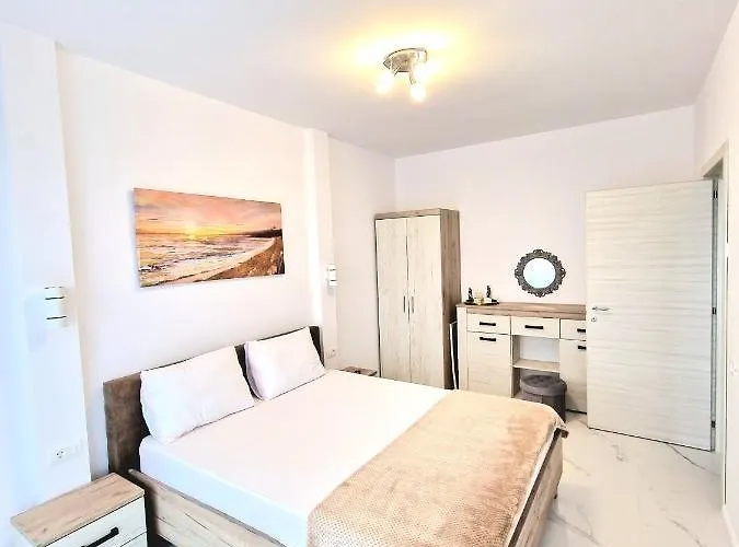 Promenada 701- La Doi Pasi De Plaja-190m Apartment *