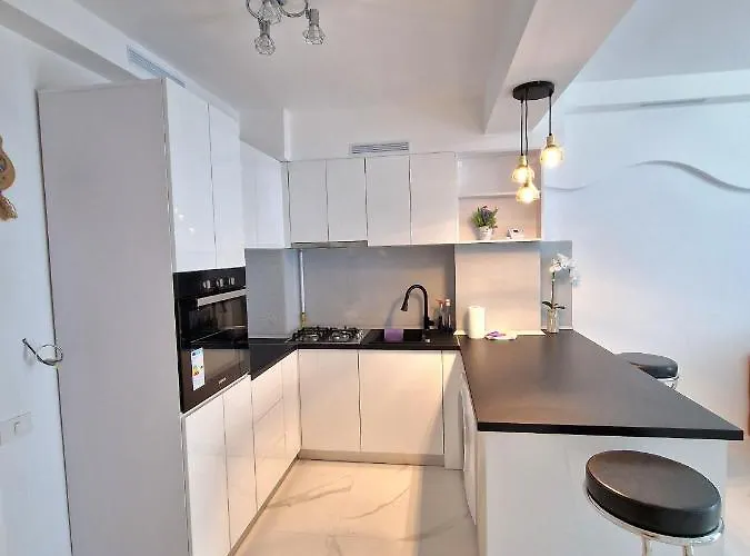 Promenada 701- La Doi Pasi De Plaja-190m Navodari